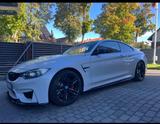 BMW M4 GTS M4 GTS - weiße BMW M4
