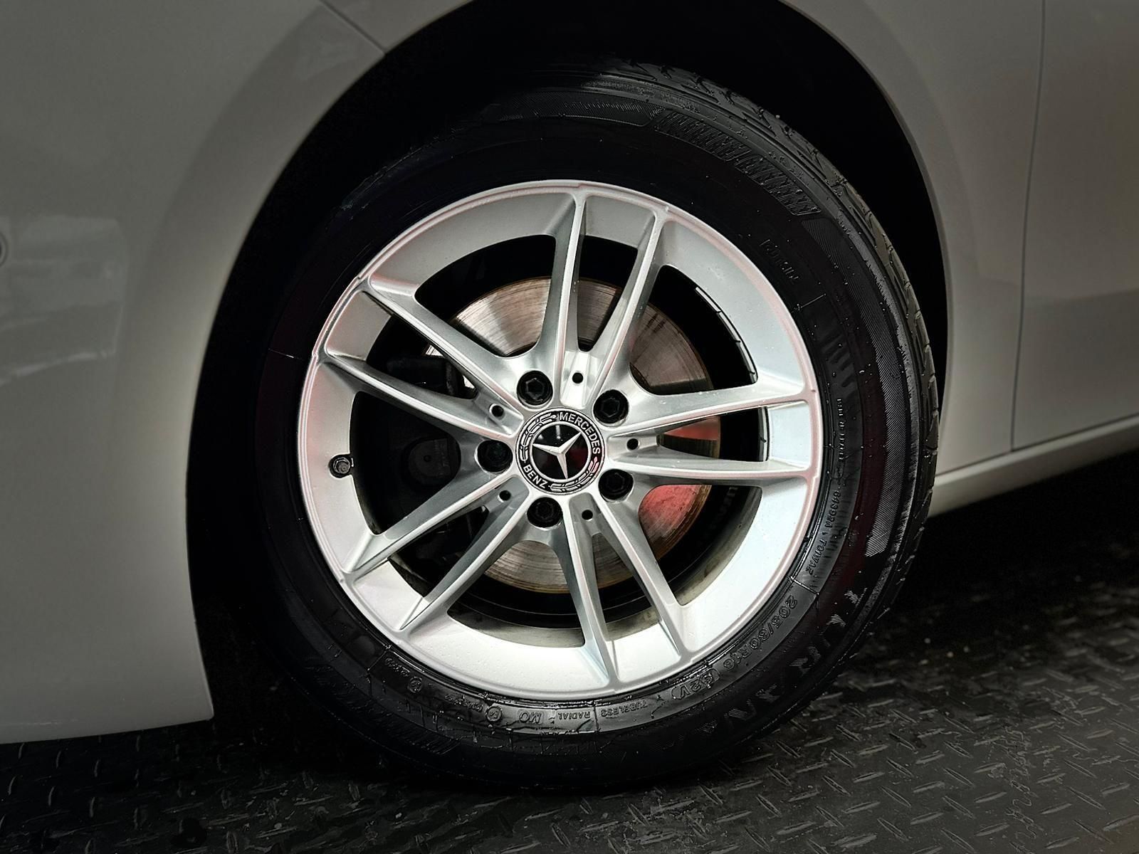 MERCEDES-BENZ A180d* LED#SHZ#NAVI#TEMPO#KLIMAAUTO#PDC#SPUR# - Image 9