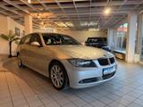 BMW 330d xDrive *AHK+XENON+NEU TÜV* - BMW 3er Reihe aus 2005: Kombi