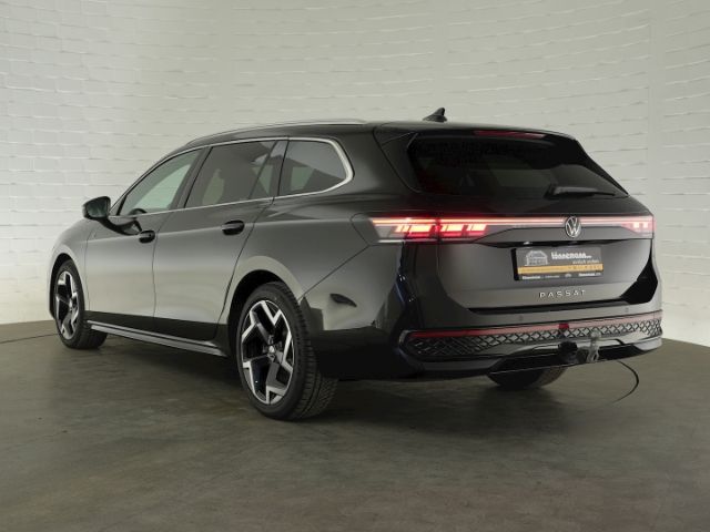 Passat Variant R-LINE TDI DSG+AHK+NAVI+LED MATRI