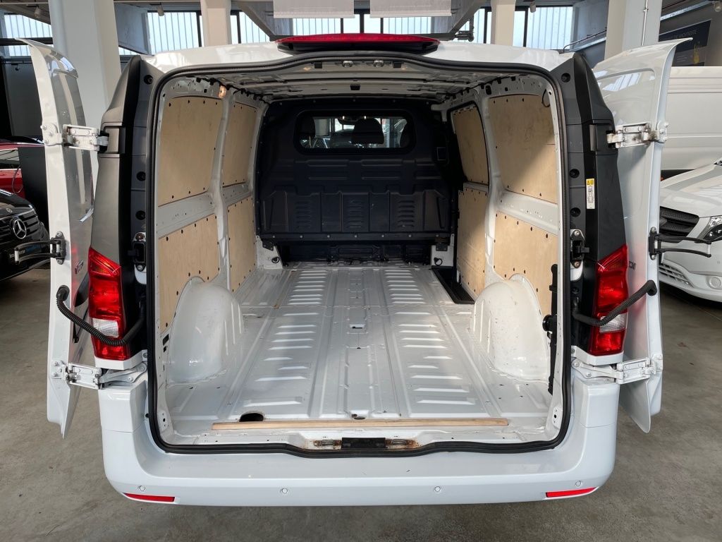 Fahrzeugabbildung Mercedes-Benz Vito 114 Kasten extralang Klima PTS Flügeltüren