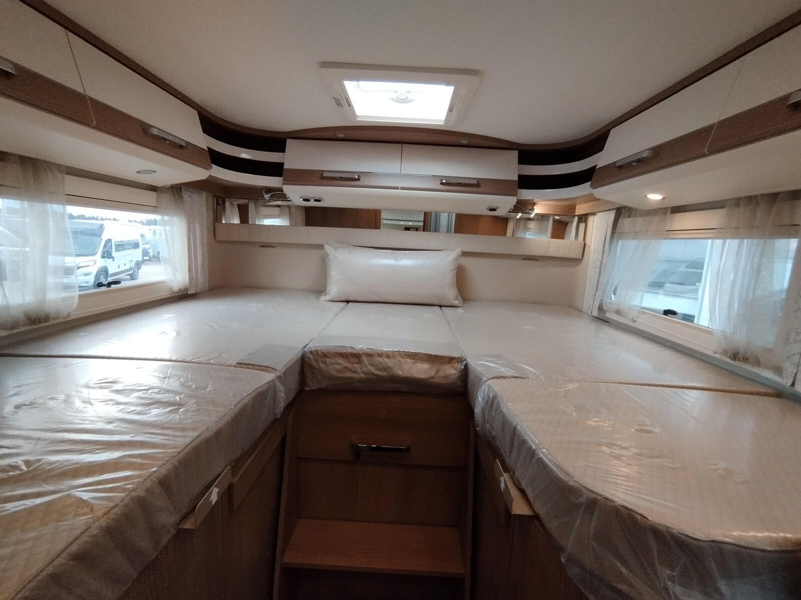 Fahrzeugabbildung Malibu I 490 RB LE comfort Mercedes,Distronic,LED,Autom