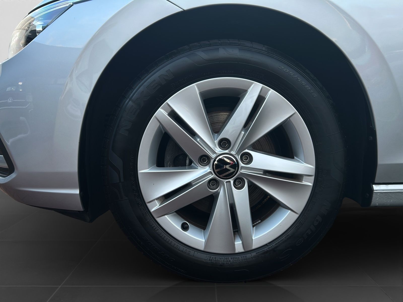 Volkswagen Golf - Bild 6