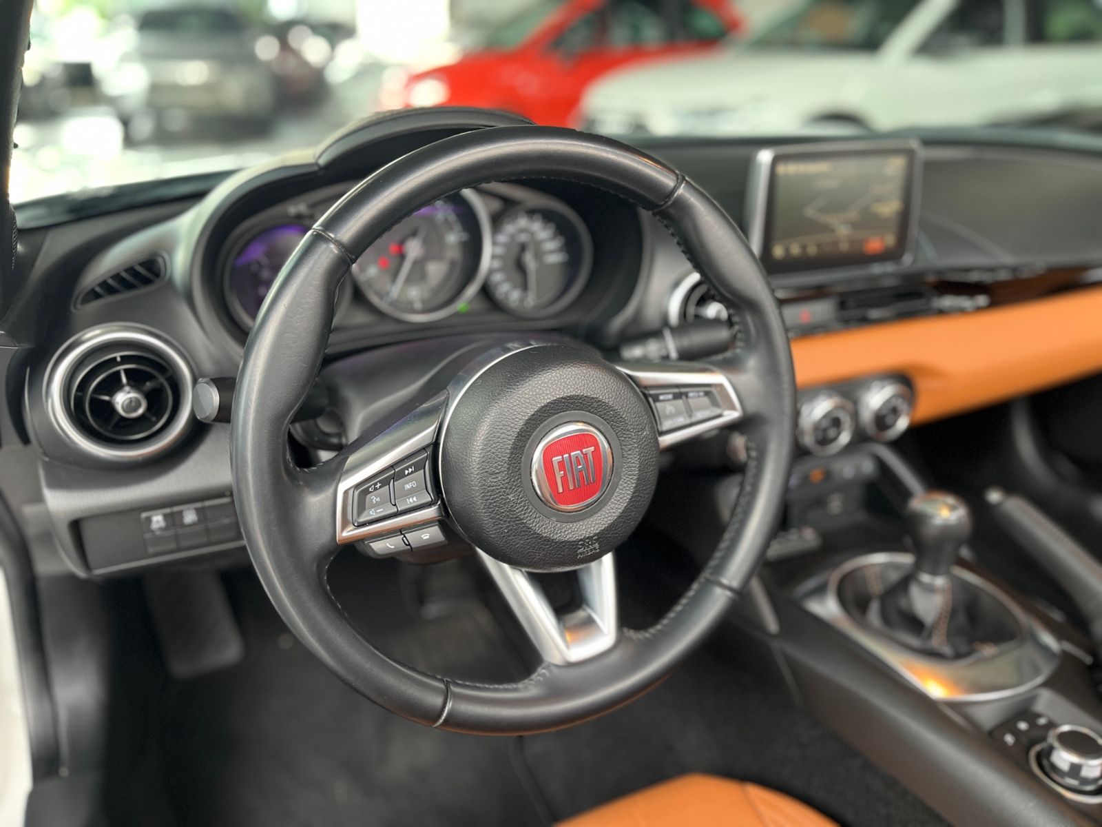 Fahrzeugabbildung Fiat 124 Spider Lusso KLIMA LED NAVI ALU