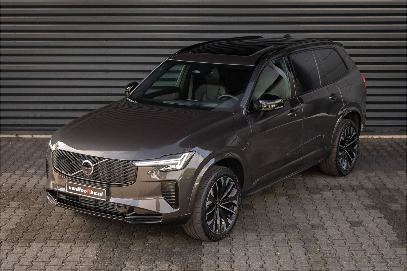 Volvo XC90 2.0 T8 Plug-in hybrid AWD Ultra Dark Bowers imagem 2