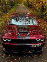 Dodge Challenger V8 Octane Red Alcantara