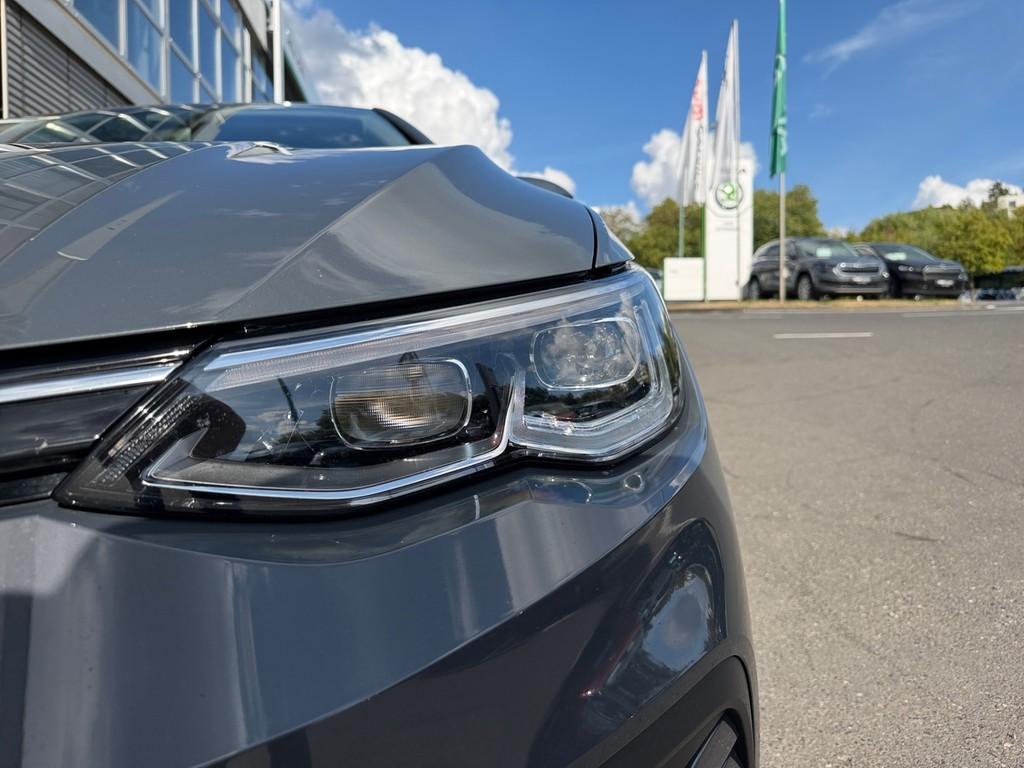 Volkswagen Golf 1,5 l TSI AHK, миниатюра 2