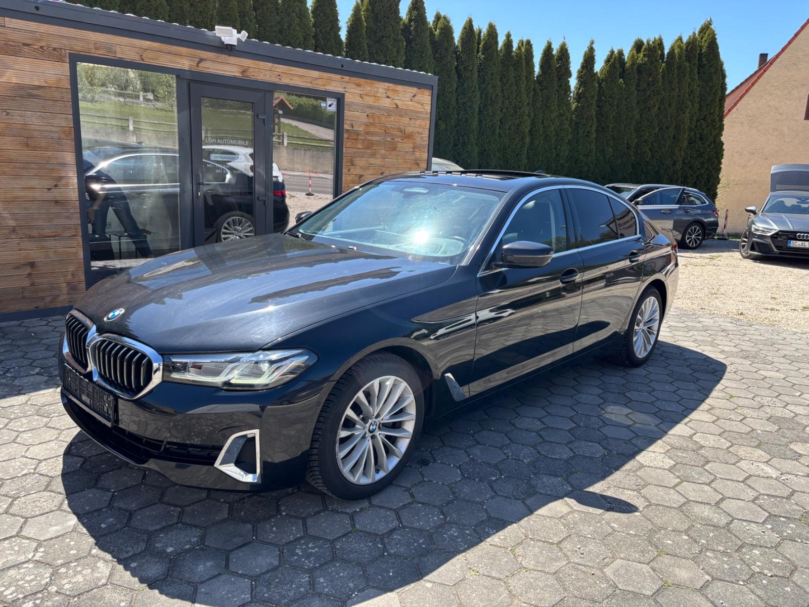 BMW 520 Limousine 520 i Luxury Line*HEAD-UP*PANO*KAM