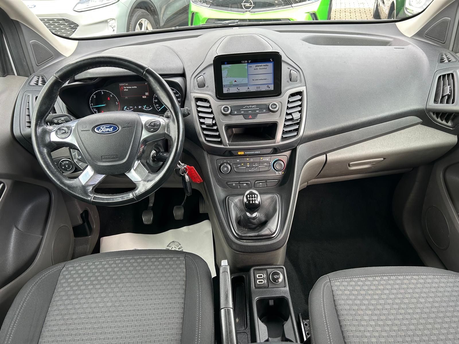 Fahrzeugabbildung Ford Transit Connect Maxi°AHK°Kamera°Navi°PDC°