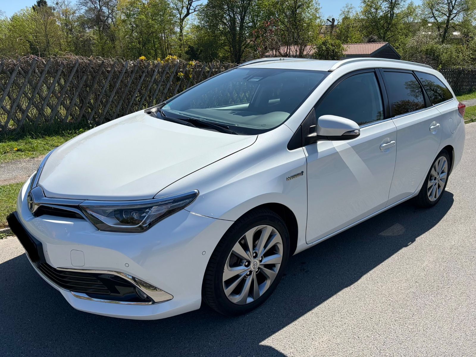 TOYOTA Auris