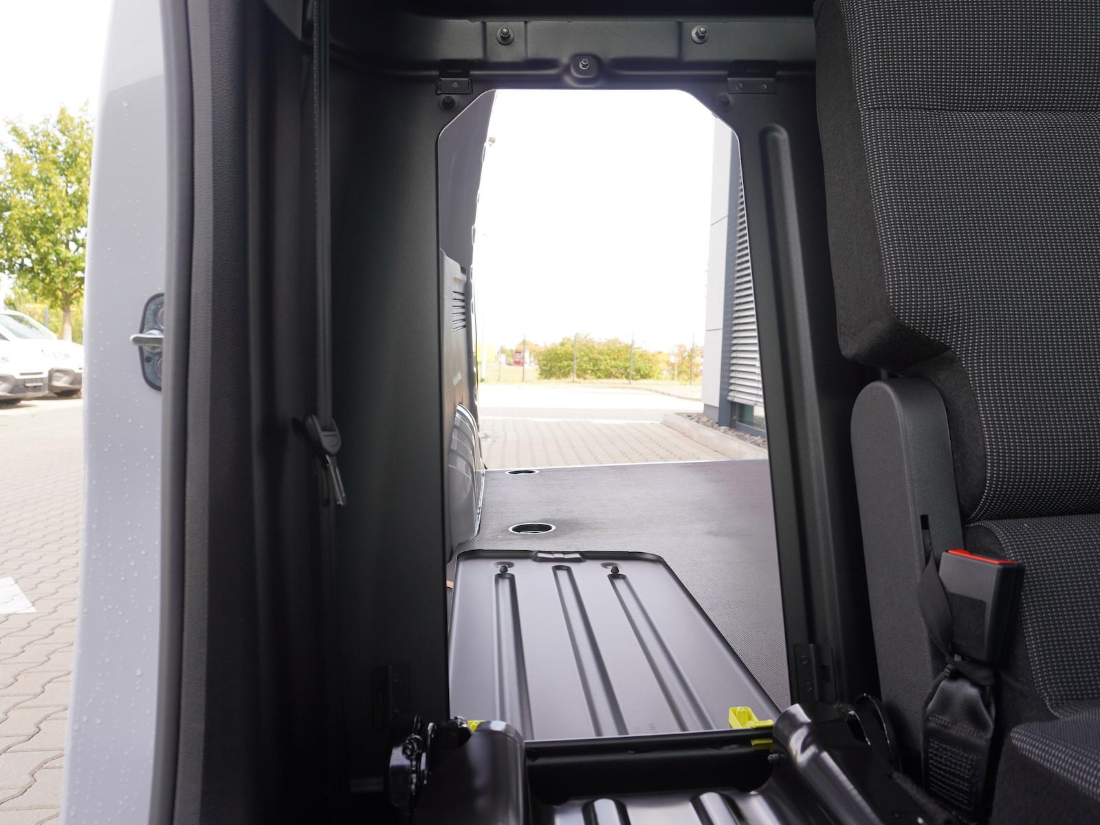 Opel Combo 3-Sitzer + 10-Zoll Navi + Allwetterreifen, миниатюра 8