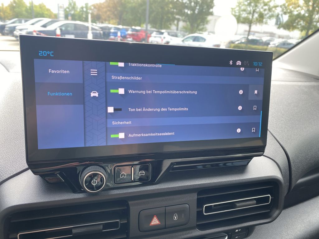 Fahrzeugabbildung Citroën Berlingo M Benzin 110 PLUS *Sitzh.*Rückfahrkam*