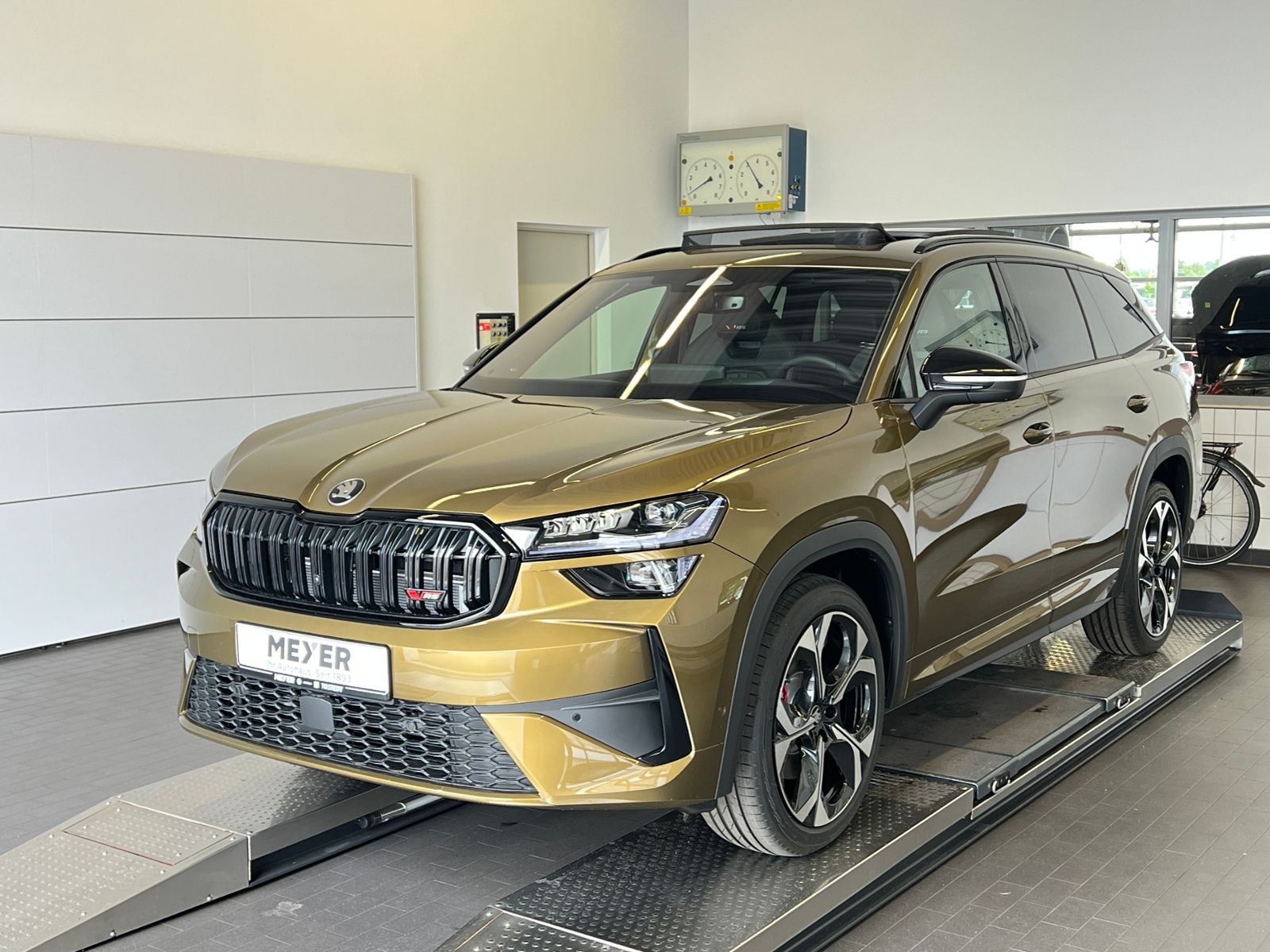 Fahrzeugabbildung SKODA Kodiaq RS 2.0 TSI DSG 4x4 *CANTON, Panorama, Sta
