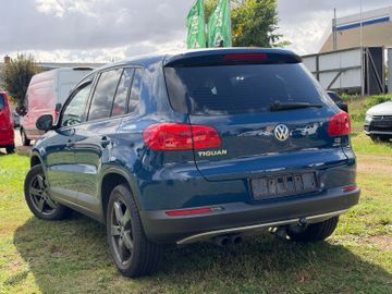 Volkswagen Tiguan - 2