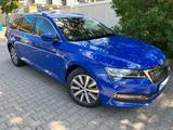 Skoda Superb 1.4 TSI iV COMBI STYLE DSG AHK LED Columb