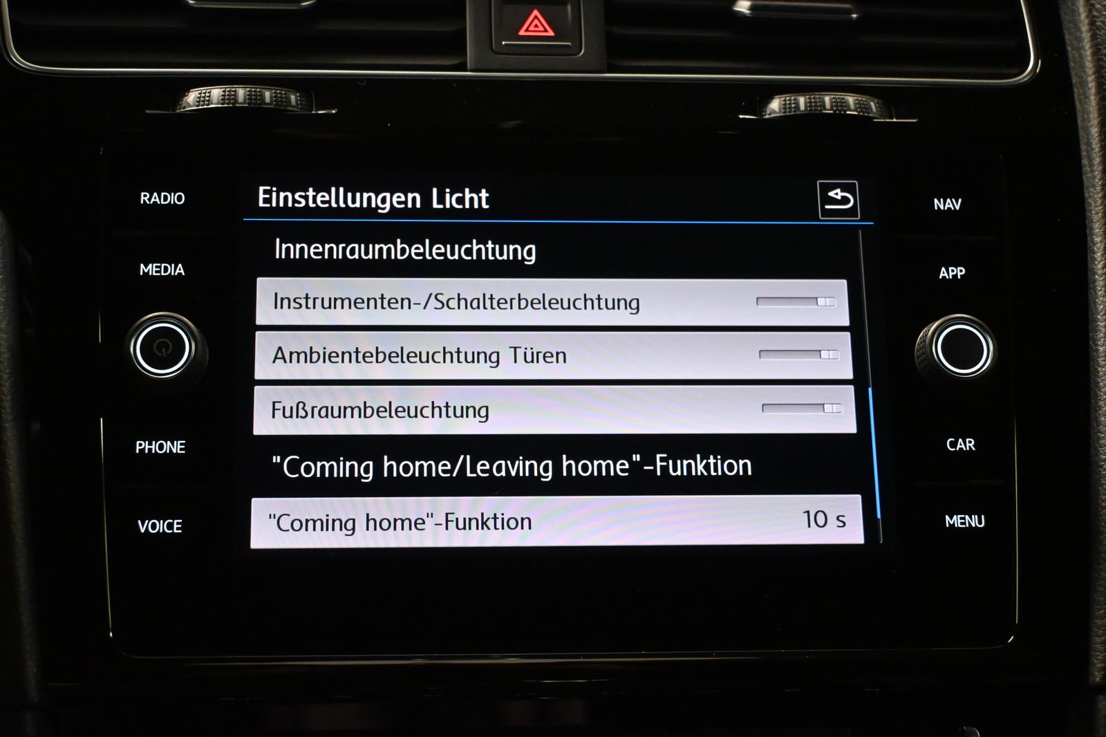 Volkswagen Golf 7 R 4M *MATRIX*DYNAUDIO*DCC*VIRTUAL*ACC*SHZ