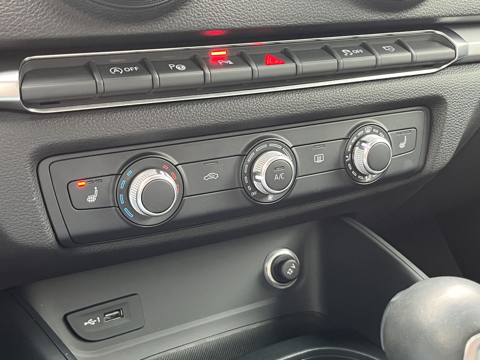 Fahrzeugabbildung Audi A3 *Sportback*35 TFSI*SHZ*NAVI*Kamera*PDC*Xenon*