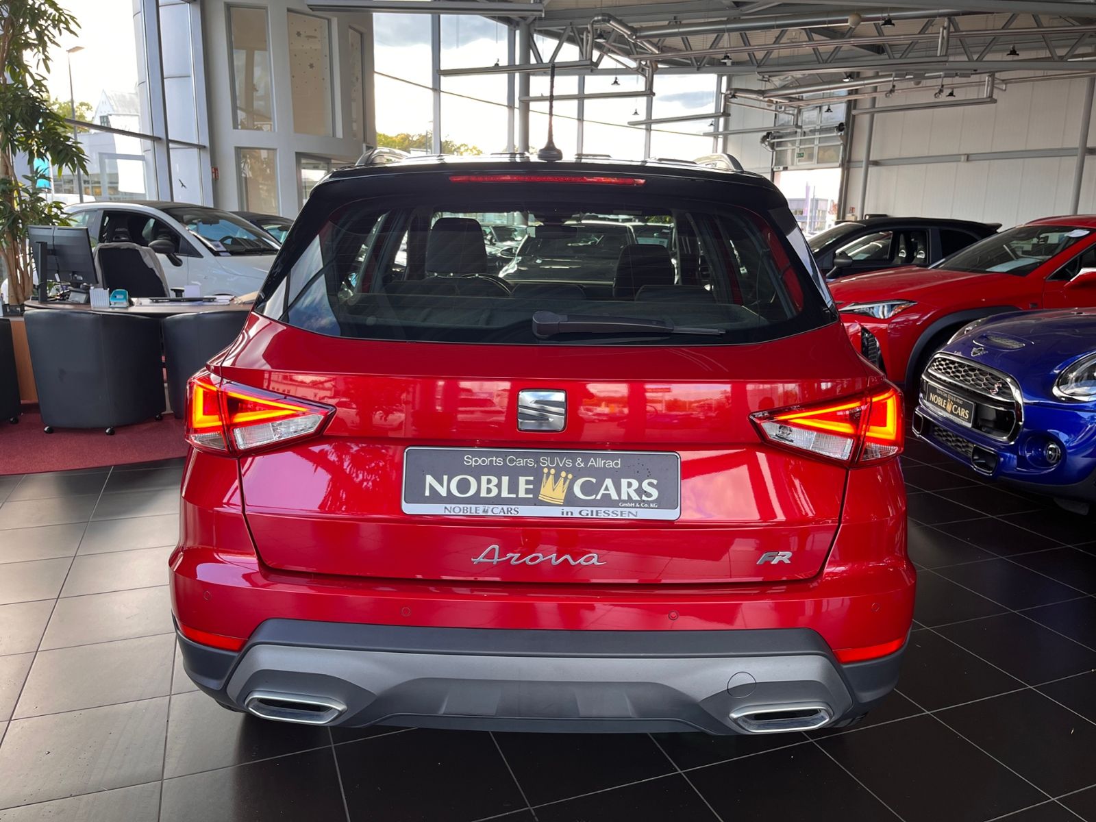 Fahrzeugabbildung SEAT ARONA 1.5 TSI DSG FR KLIMA LED NAV SHZ 17"