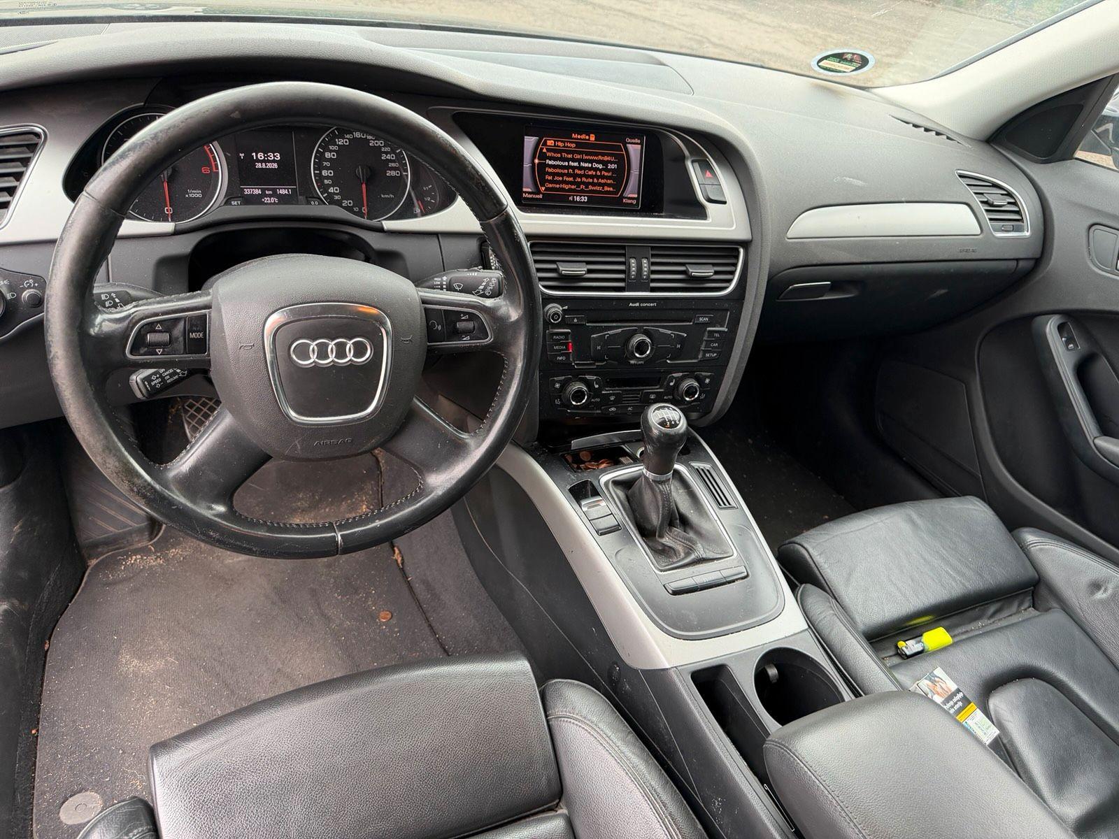 Audi A4 2011 — rear view