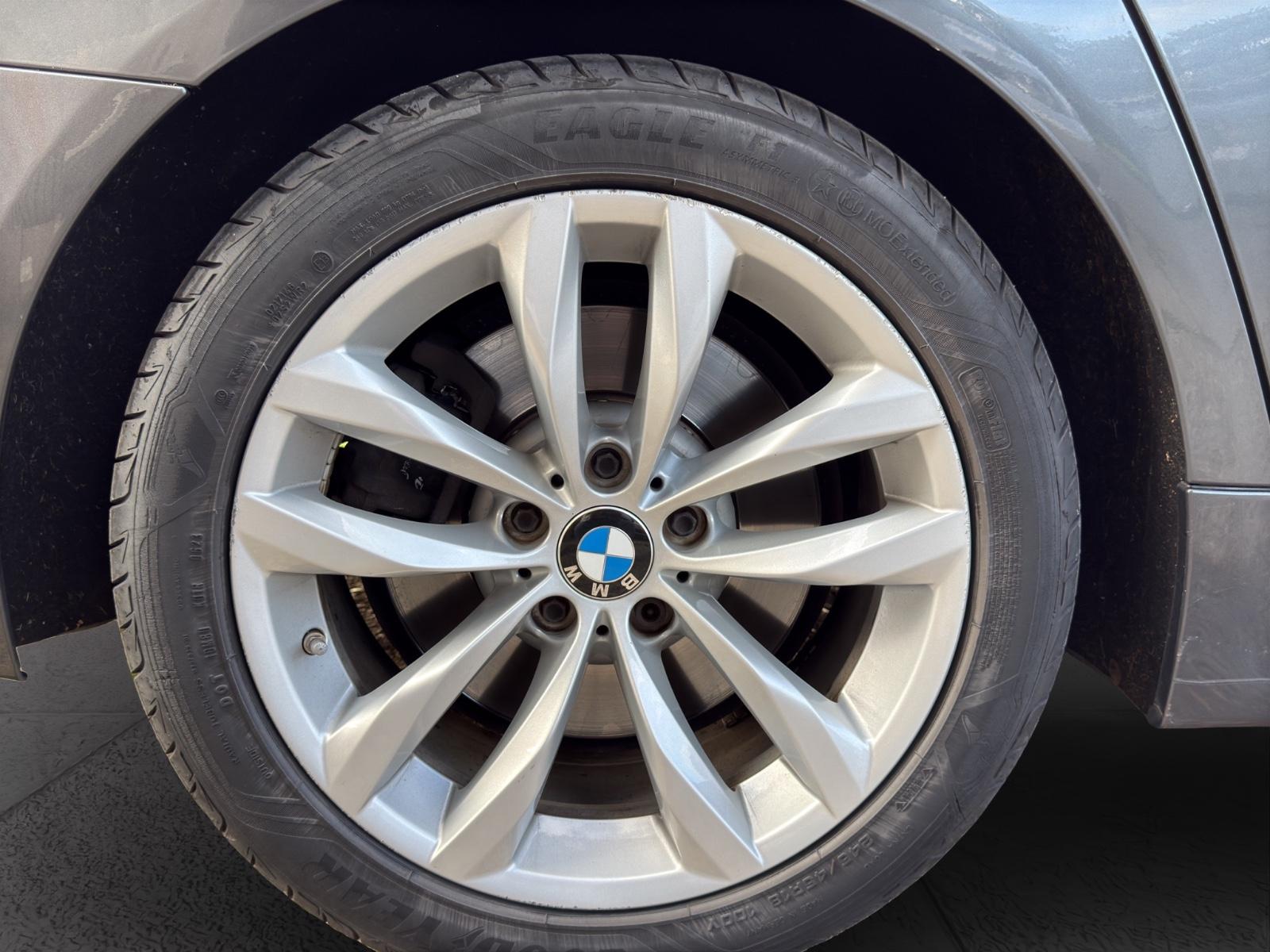 BMW 530 d xDrive+Navi+Kamera+Head-Up+Panaroma+8XLM
