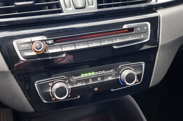 BMW X1 sDrive 18 i Klima PDC SommerWinterräder