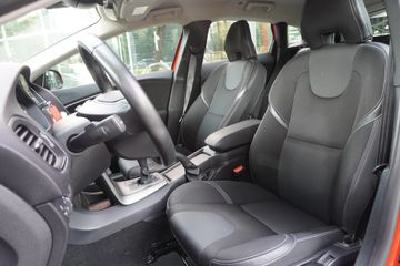 Volvo V40 - 11