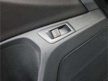 Volkswagen T-Roc R-Line 2.0 TSI 4Motion DSG AHK Pano Kamera