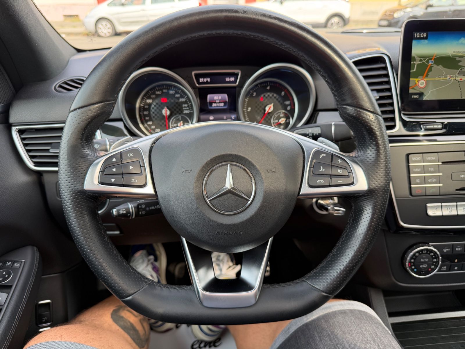 Fahrzeugabbildung Mercedes-Benz GLE 350 d 4Matic AMG LINE NEUER MOTOR VOLLAUSST.