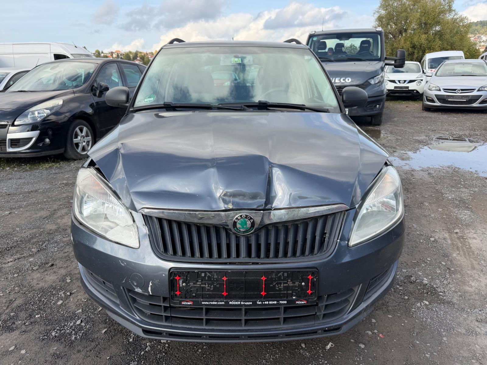 Skoda Fabia 2012 — rear view