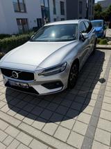 Volvo V60 B4 D Geartronic Momentum Pro Momentum Pro