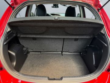 Toyota Yaris - 11