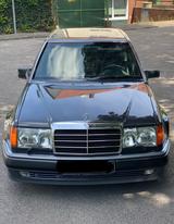 Mercedes-Benz W124 500E E500 - Mercedes-Benz E 500: W124