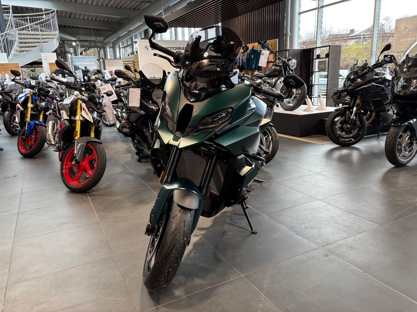 Fahrzeugabbildung BMW M 1000 XR