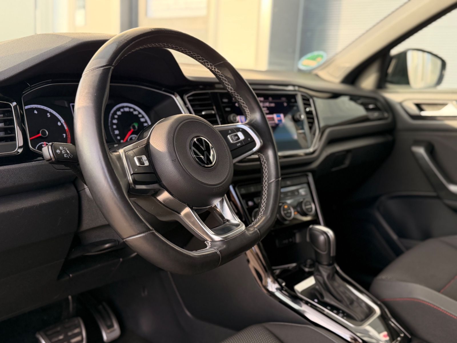 VW T-Roc T-Roc 1.5 TSI DSG Style Black Paket|Pano|Kamera Vorschau 8