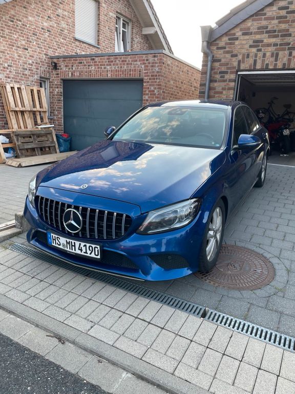 Image of Mercedes-Benz C 220