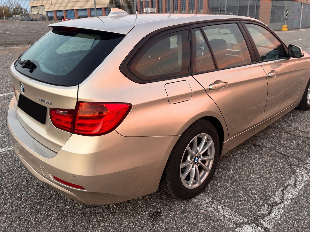 BMW 316 2014 — interior