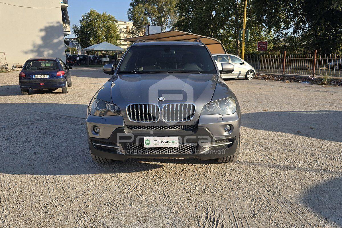 BMW X5 2008 — rear view