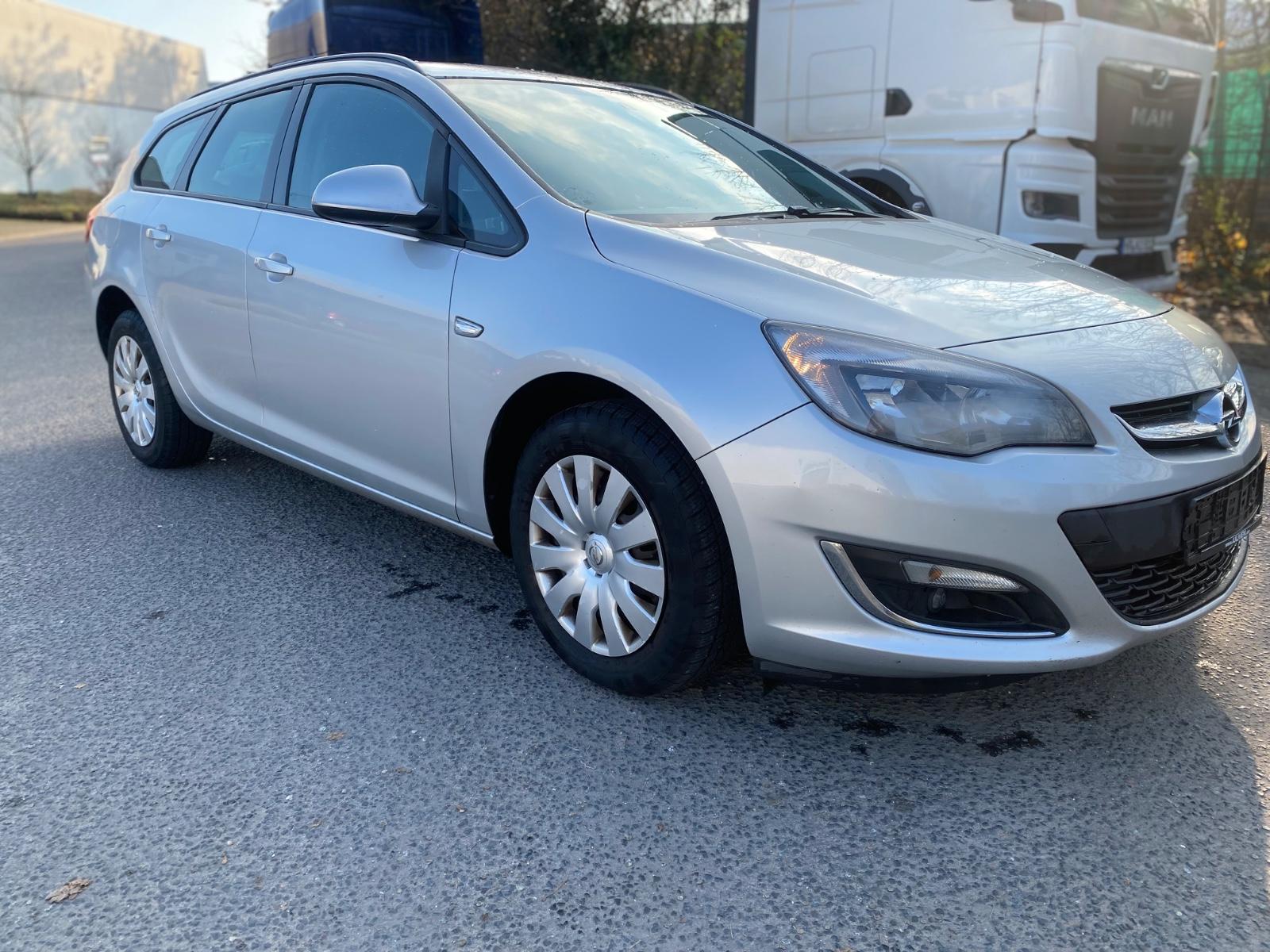 Opel Astra J Sports Tourer Edition 1.7 CDTNeu TÜV &Au