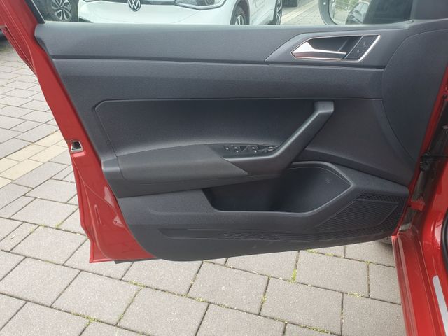 Taigo R-Line 1.5 TSI DSG El. Pano  Navi digi Coc