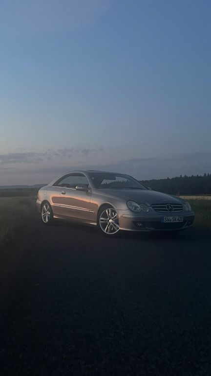 Mercedes-Benz CLK 320