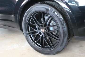 Porsche Cayenne - 11