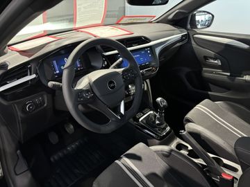 Fotografie 13 des Opel Corsa 1.2 Direct Injection Turbo GS