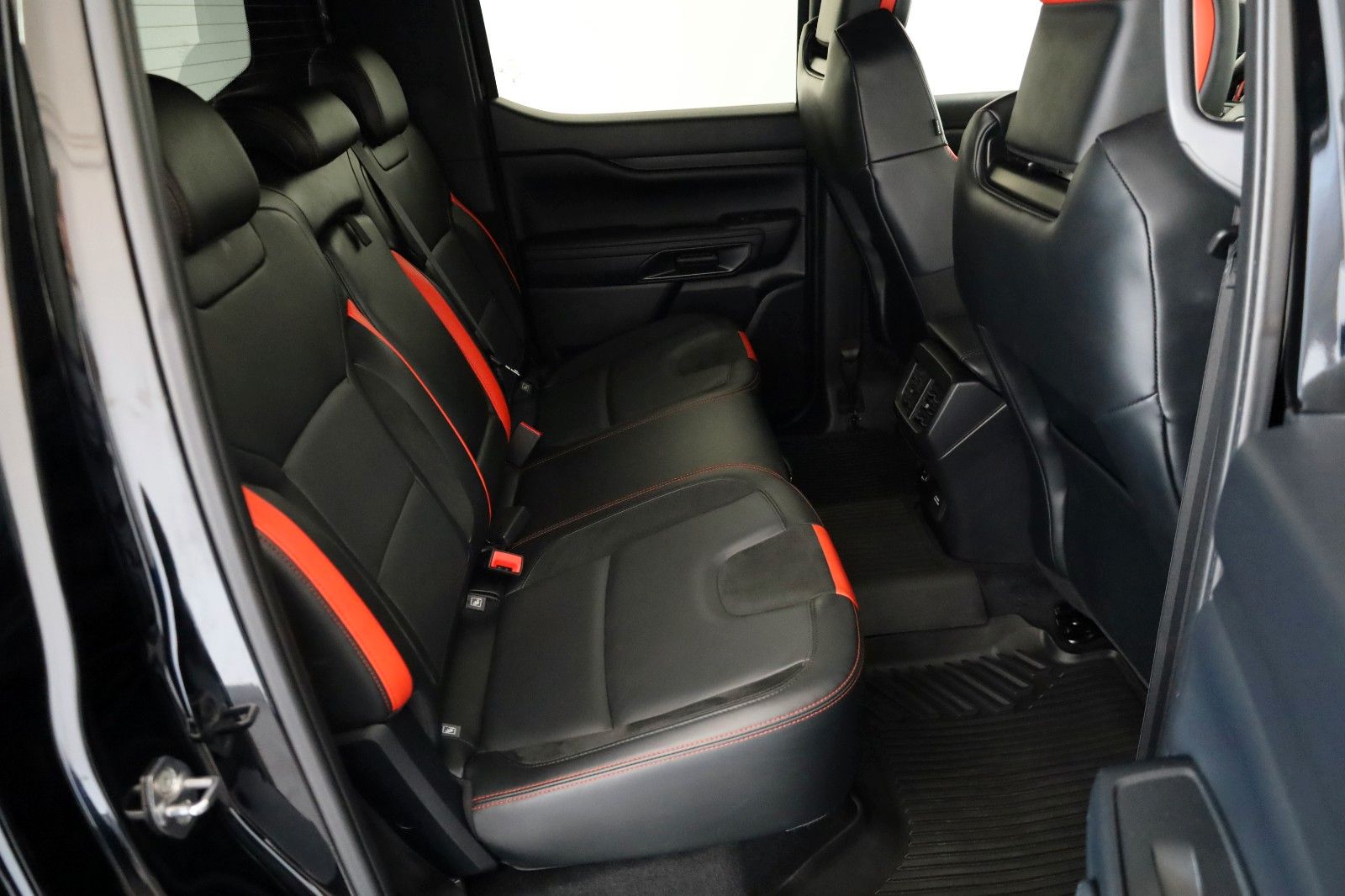 Fahrzeugabbildung Ford Raptor e-4WD ,Techno.Pak.73, HardTop,Standhzg.