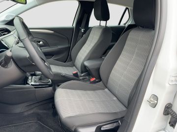 Fotografie des Opel Corsa F Navi Kamera SItz-/Lenkradheizung PDC