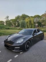 Porsche Panamera Diesel - Full * Voll - Porsche Panamera aus 2011 mit Diesel-Antrieb