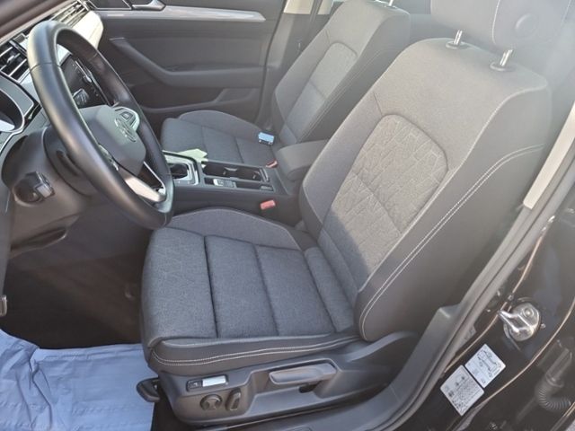 Fahrzeugabbildung Volkswagen Passat Variant 2,0 TSI DSG BUSINESS AHK EASY OPE