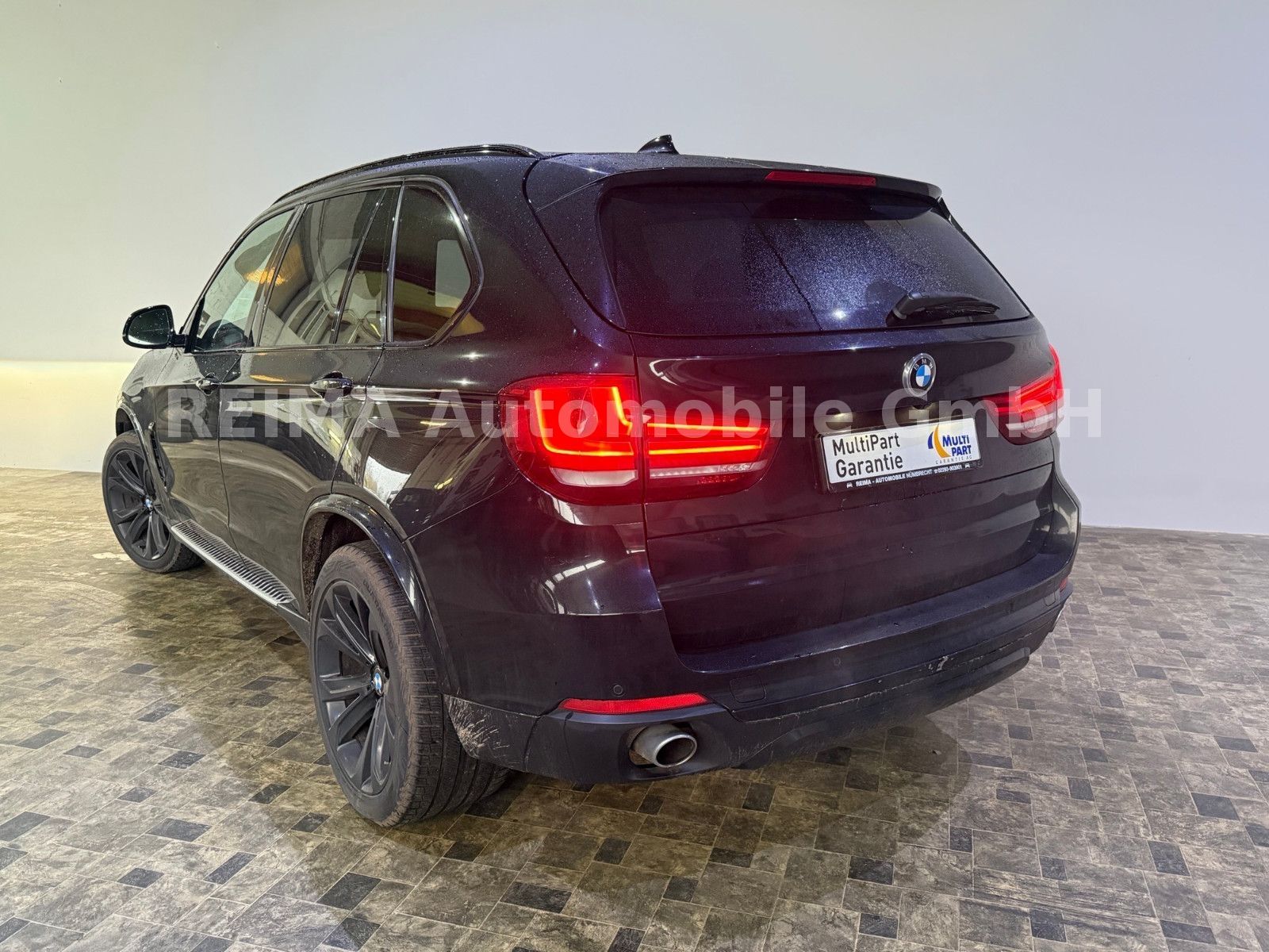 Fahrzeugabbildung BMW X5 xDrive 30 d , M-Sportpaket, Pano, ACC