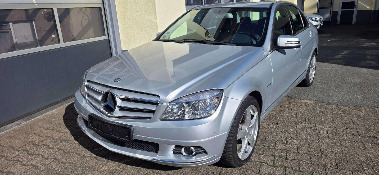Mercedes-Benz C 180 Avandgarde* Aut* Navi