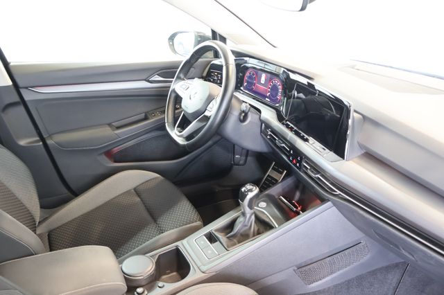 Volkswagen Golf VIII 2.0 TDI Active AID+ACC+LED+CARPLAY