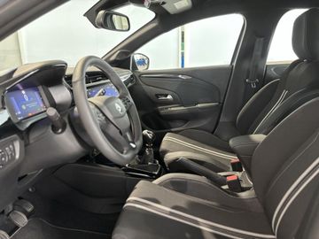 Fotografie 14 des Opel Corsa 1.2 Direct Injection Turbo GS